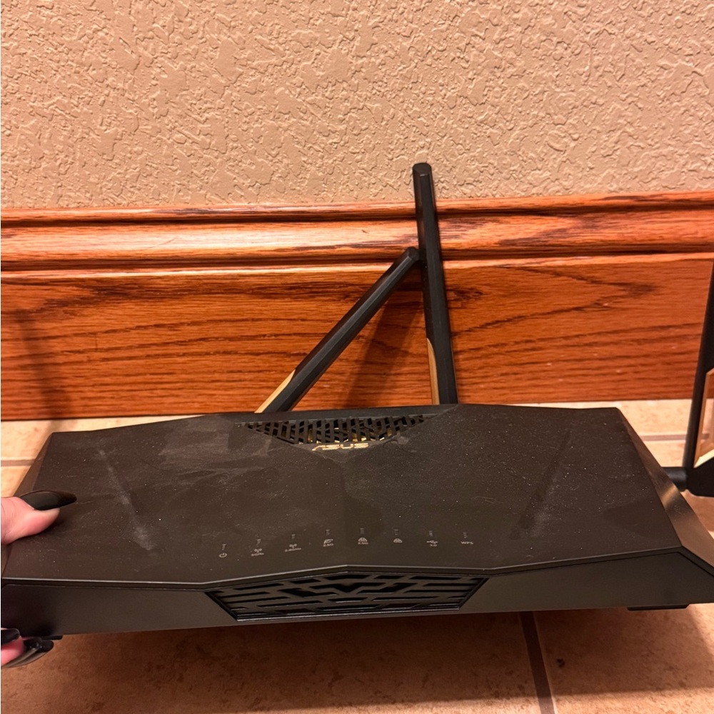 ASUS RT-AX88U Pro AX6000 Dual-Band Wi-Fi 6 Router - Picture 2 of 7